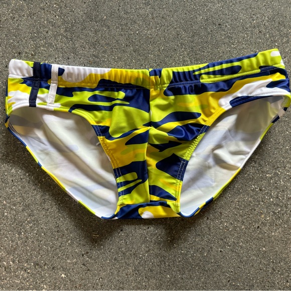 Camo Speedo - Picture 2 of 2